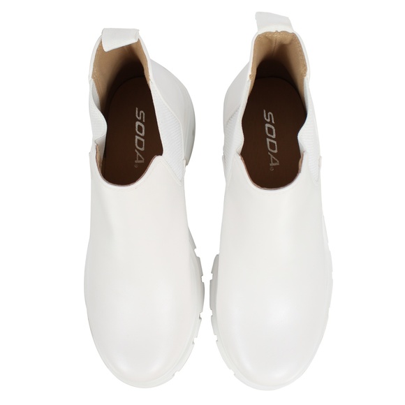 White Faux Leather Chelsea Pull On Lug Ankle Boots - Picture 4 of 6